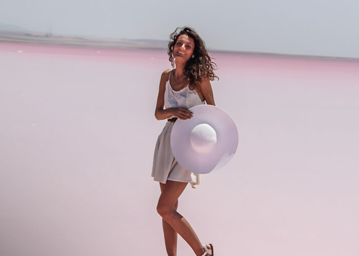 tourist photoshoot in salt lake cappadocia